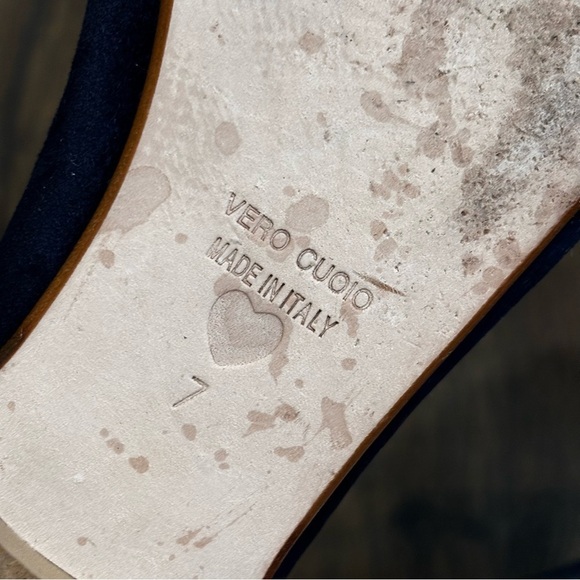 Coach and Four navy blue suede flats size 7 - Picture 8 of 9